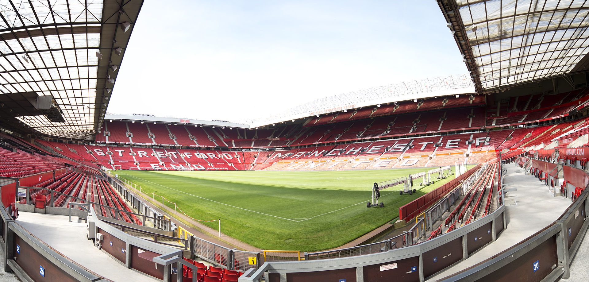 1920px-Manchester_United_Panorama_(8051523746).jpg