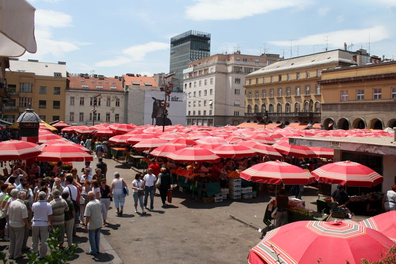 Dolac_Zagreb_18062011_2_roberta_f.jpg