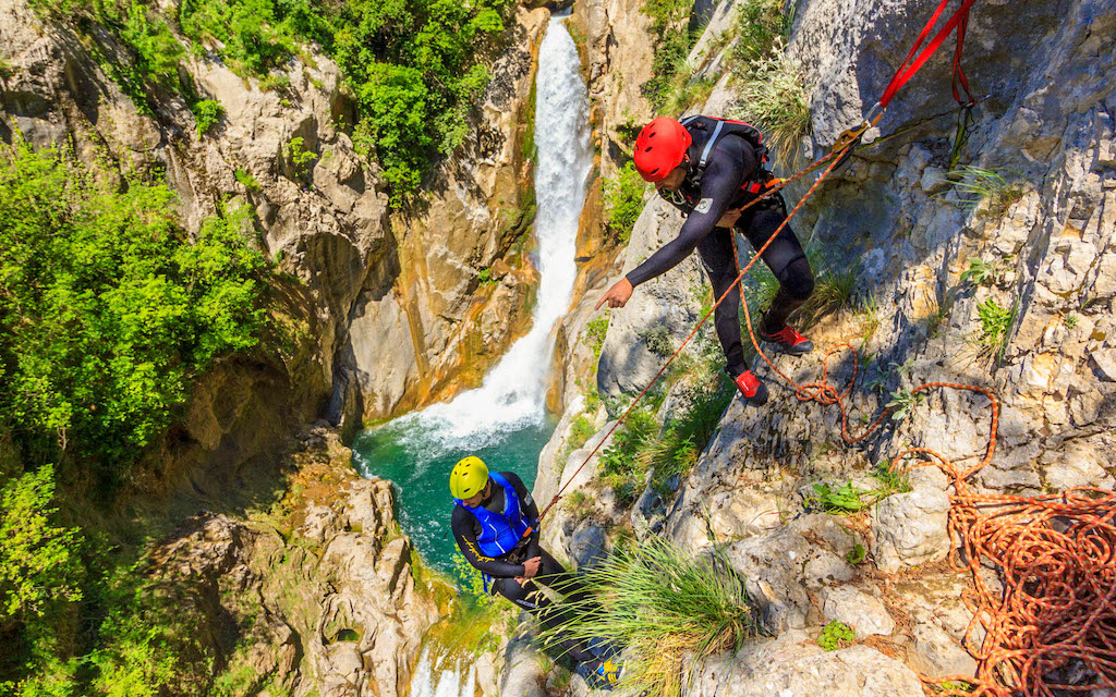 Extreme_Canyoning-1.jpeg