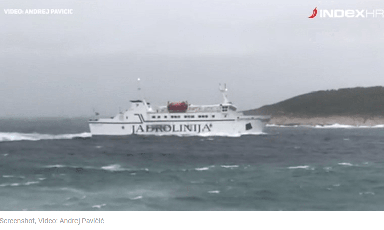 ferries-in-dalmatia-vela-luka-ferry-korcula.PNG