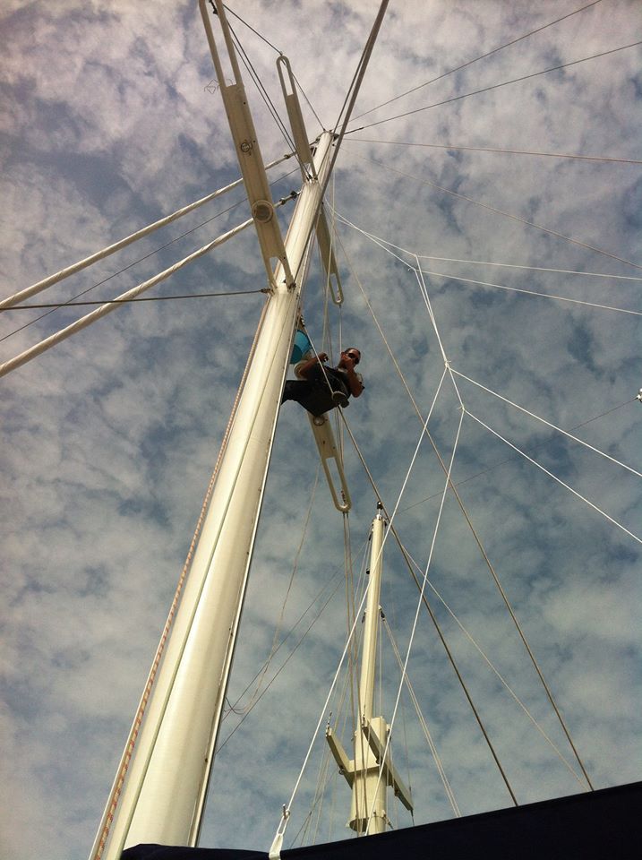 fixing the mast.jpg