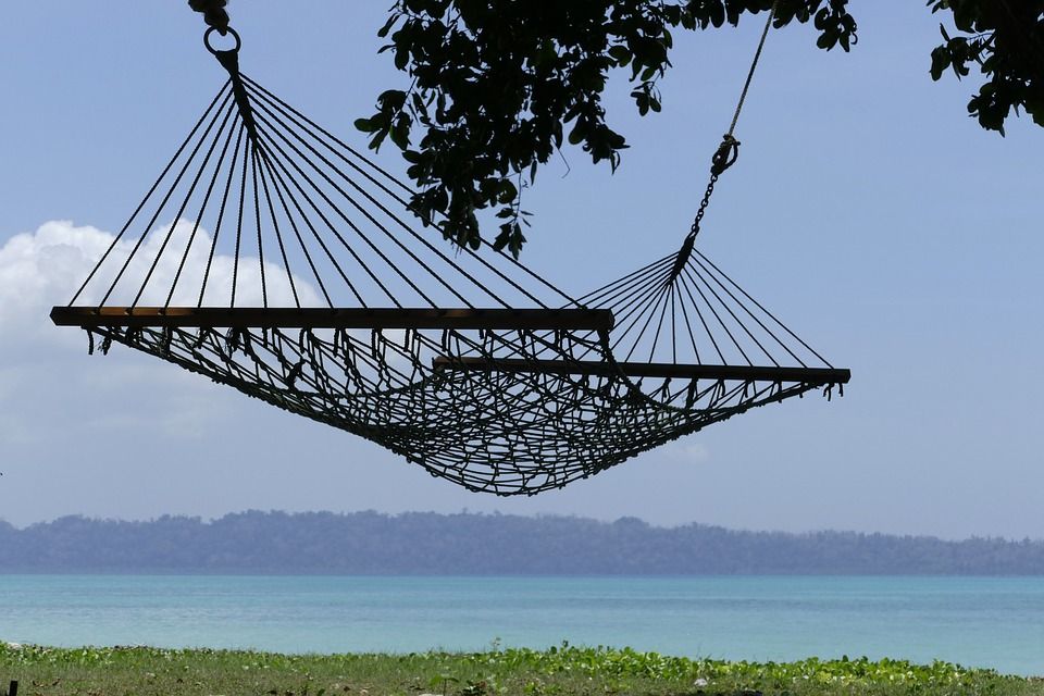 hammock-2289092_960_720.jpg