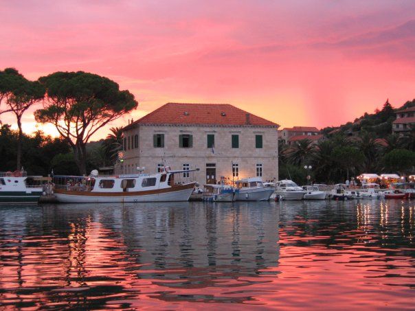 jelsa kindergarten sunset hvar touristik