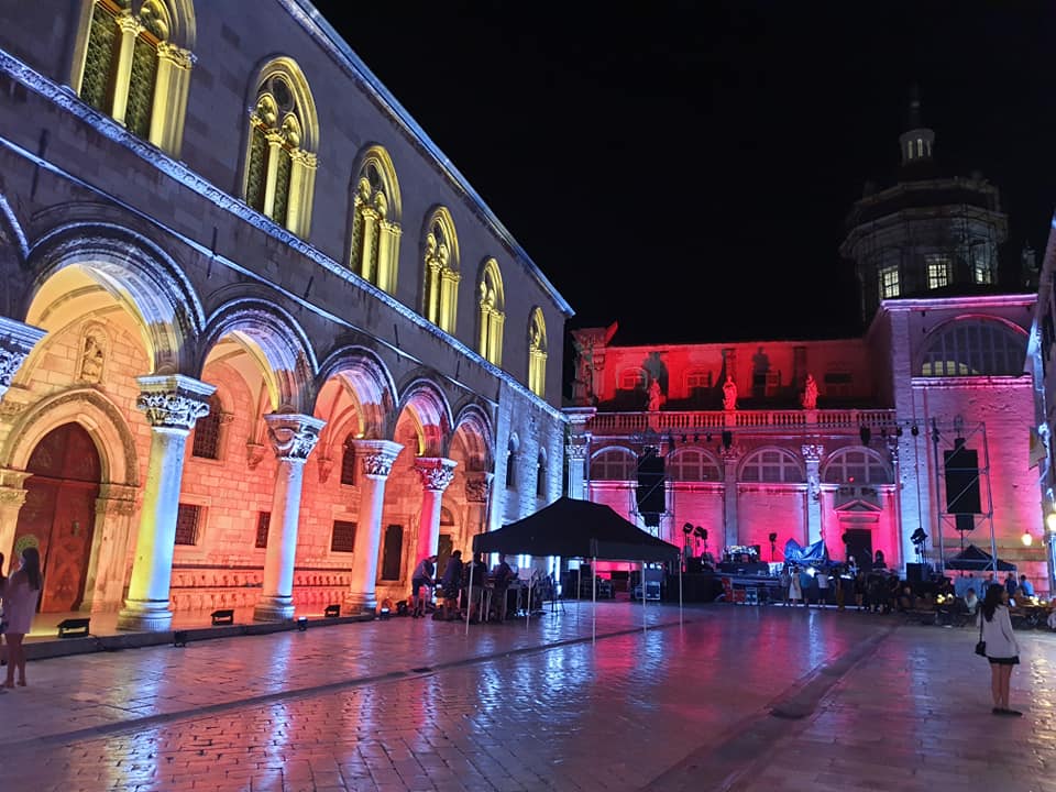 overtourism-dubrovnik (2).jpg