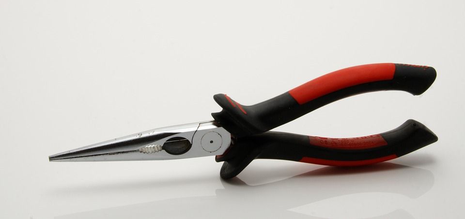 pliers.jpg