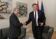 Croatian PM Meets with European Commissioner for Budget and Administration