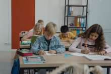 Authorities Thinking of Introducing COVID Certificates in School and Health Sectors