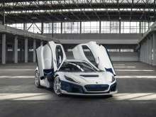 Varaždin Flyover - Rimac Nevera Faster than Aerobatic Plane