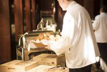 Croatian Hospitality Industry in Danger as 11000 Waiters Leave Sector
