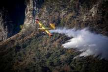 Croatia Continues Providing Aerial Firefighting Aid to Slovenia