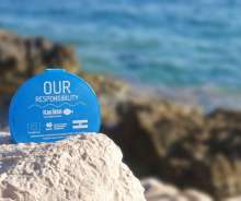 'Our Responsibility' Campaign Provides Recyclable Ashtrays for Beaches on Hvar, Vis, and Šolta