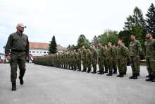 Defence Minister Proud of Croatian Soldiers Who Returned from NATO Mission in Poland