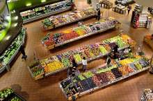Hungarians Shopping for Groceries in Croatia at Lower Prices