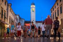 Tourists Spend Average €98 Per Day