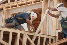 Chamber of Commerce Warns about Shortage of Workers in Wood Processing