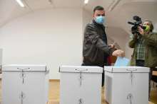Mayors of Four County Capitals Win Another Four-Year Term in First Local Election Round